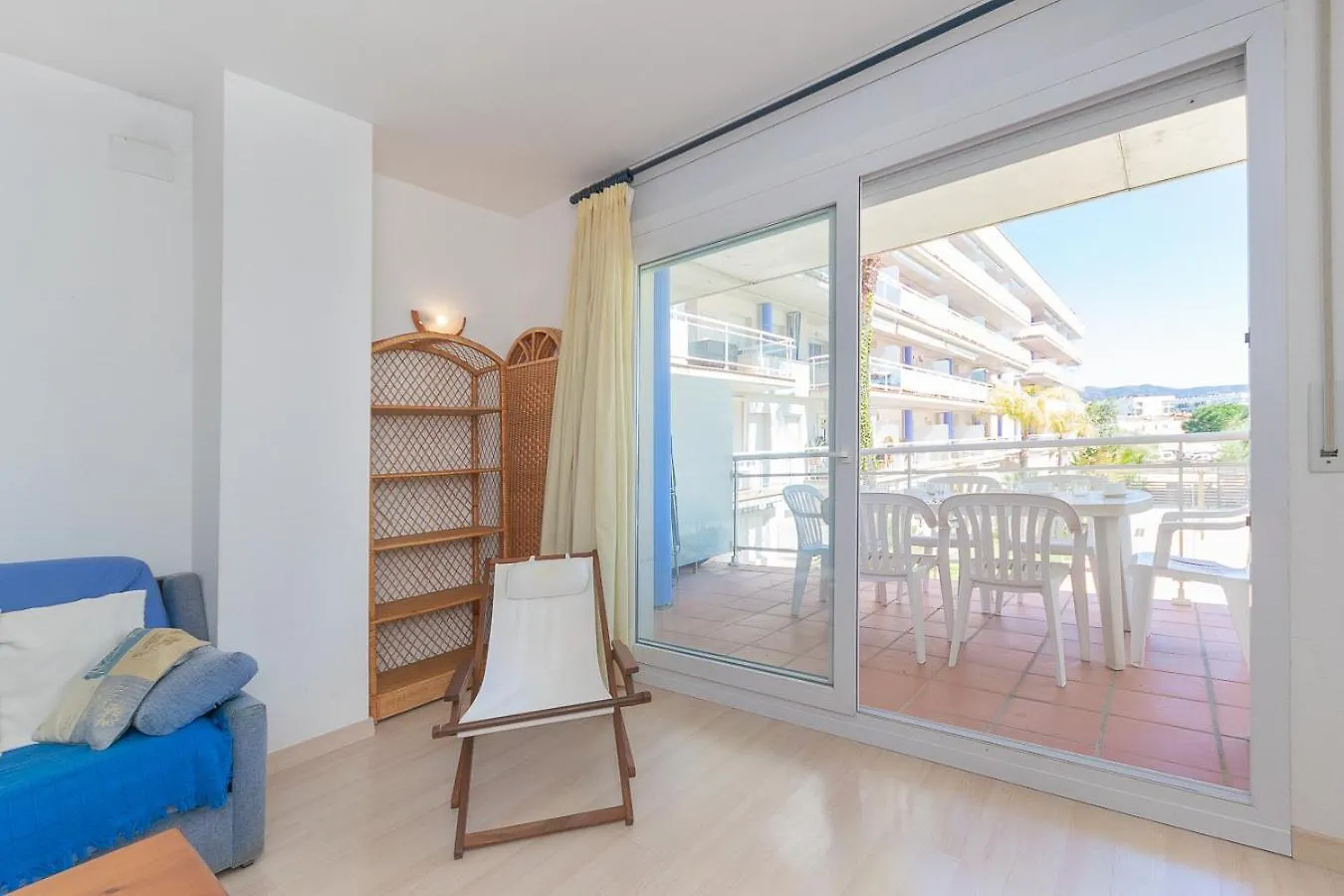 Bonito Aparatamento Con Vistas A La Piscina Av-70 Roses 0*,